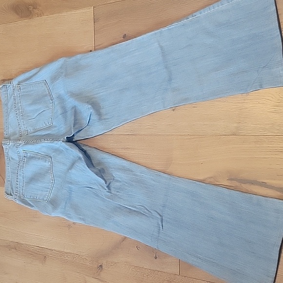 Not Your Daughters Blue Denim  Flaired Jeans Women With Real Curves Size 8 - Picture 7 of 7